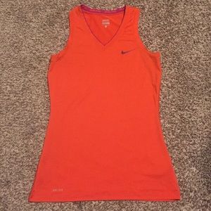 Nike Pro Dri-Fit Sleeveless V-Neck Top Medium